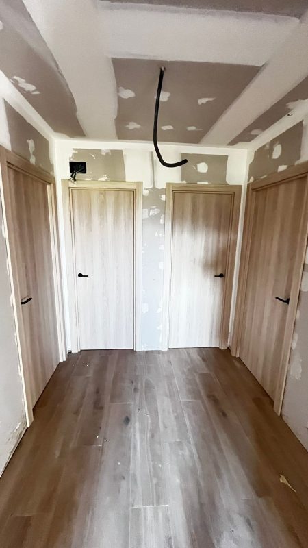 Instalación de puerta interior de madera en Ólvega y alrededores