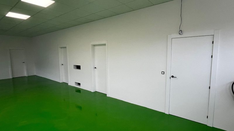 Instalación de puerta interior de madera en Ólvega y alrededores